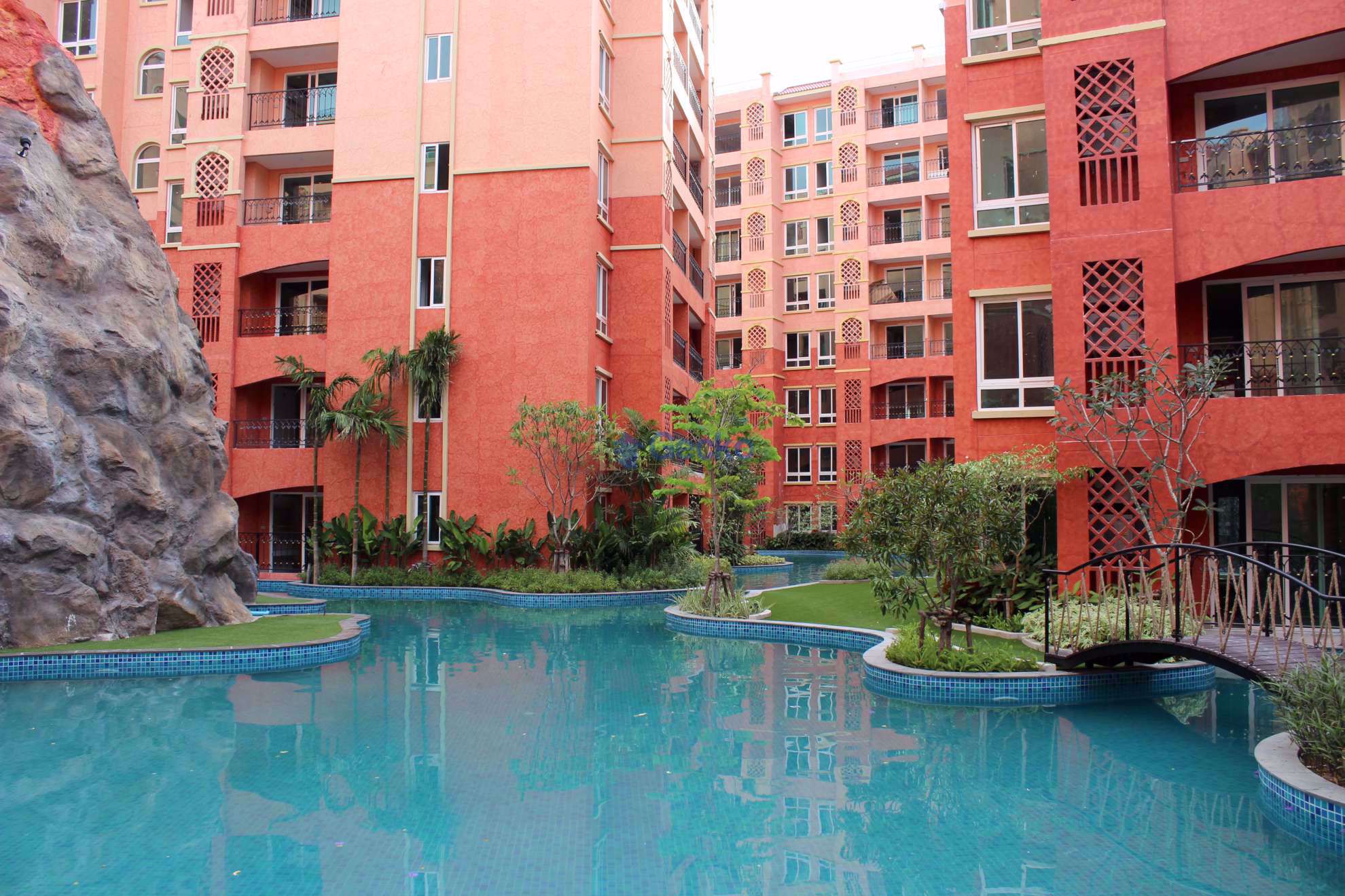Studio Condo in Seven Seas Condo Resort Jomtien C001509