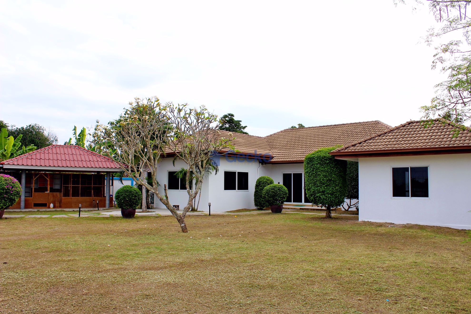 3 ห้องนอน บ้าน  ห้วยใหญ่ H003041