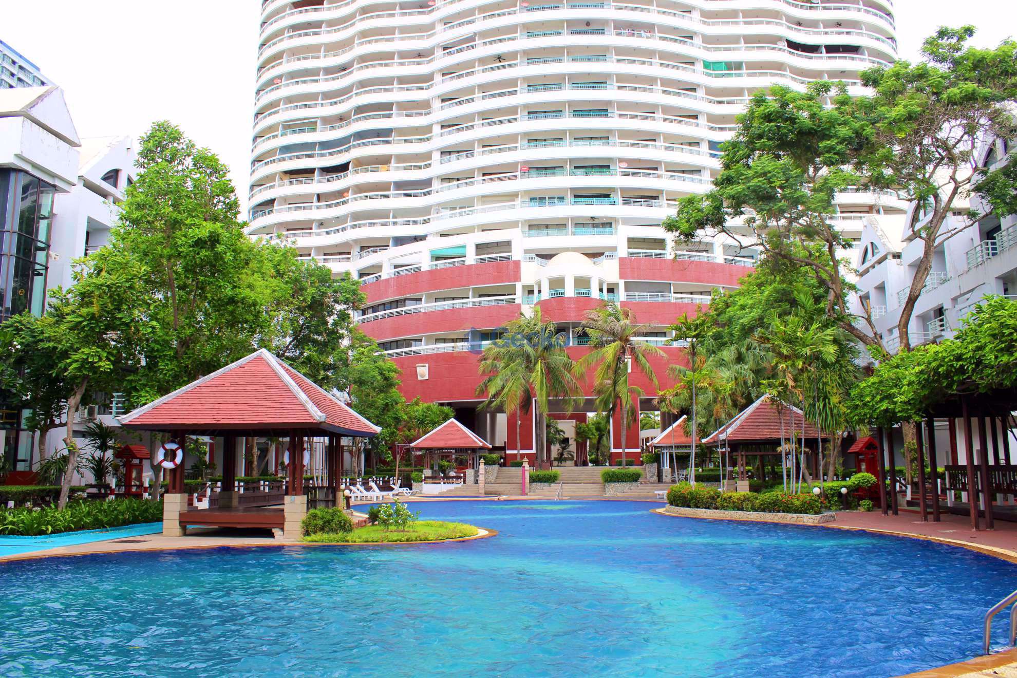 สตูดิโอ คอนโดมิเนี่ยม เข้า Metro Jomtien Condotel จอมเทียน C003064