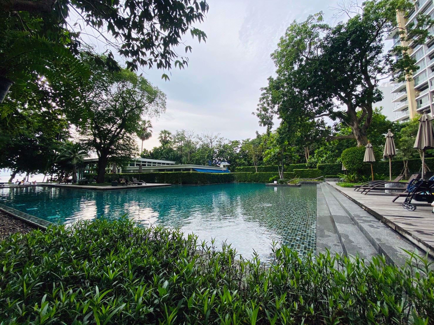 2 ห้องนอน คอนโดมิเนี่ยม เข้า The Zire วงศ์อมาตย์ C003075