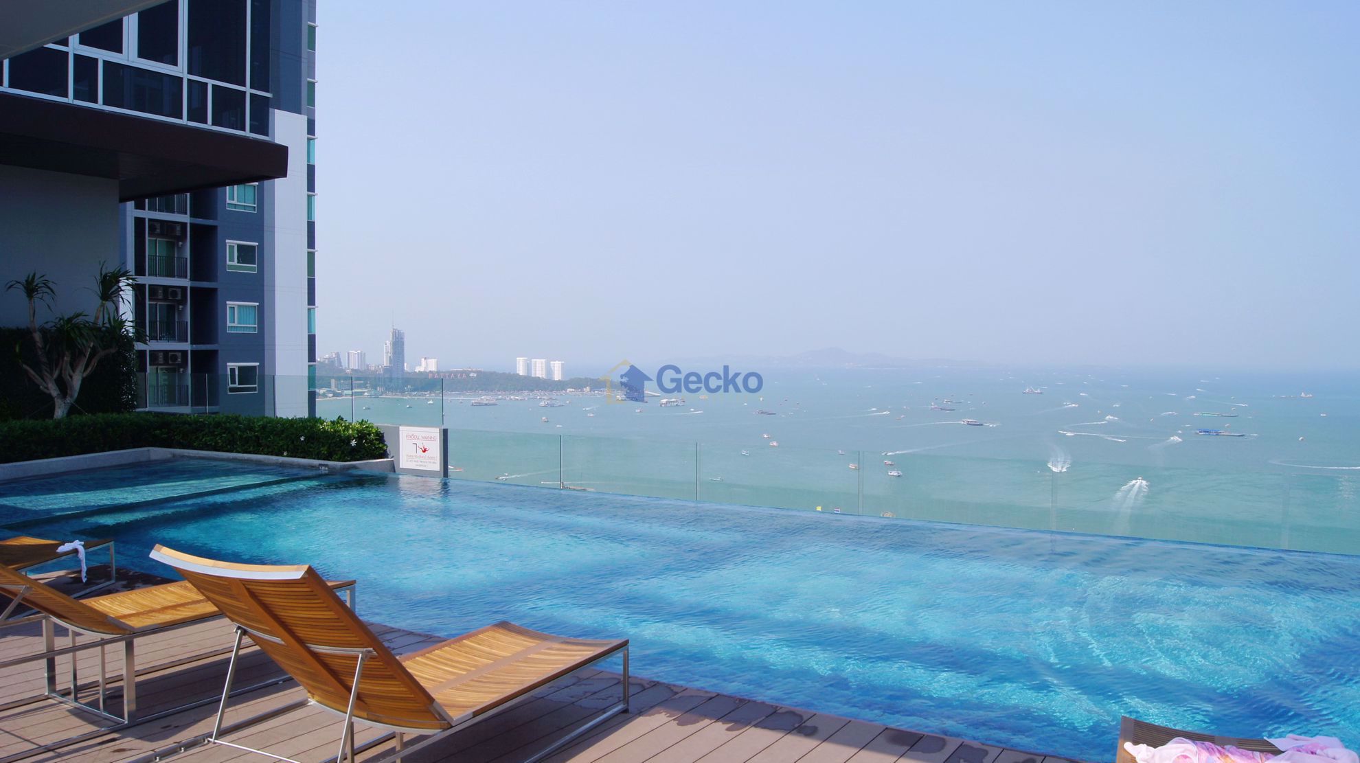 1 ห้องนอน คอนโดมิเนี่ยม เข้า Centric Sea พัทยากลาง C003283