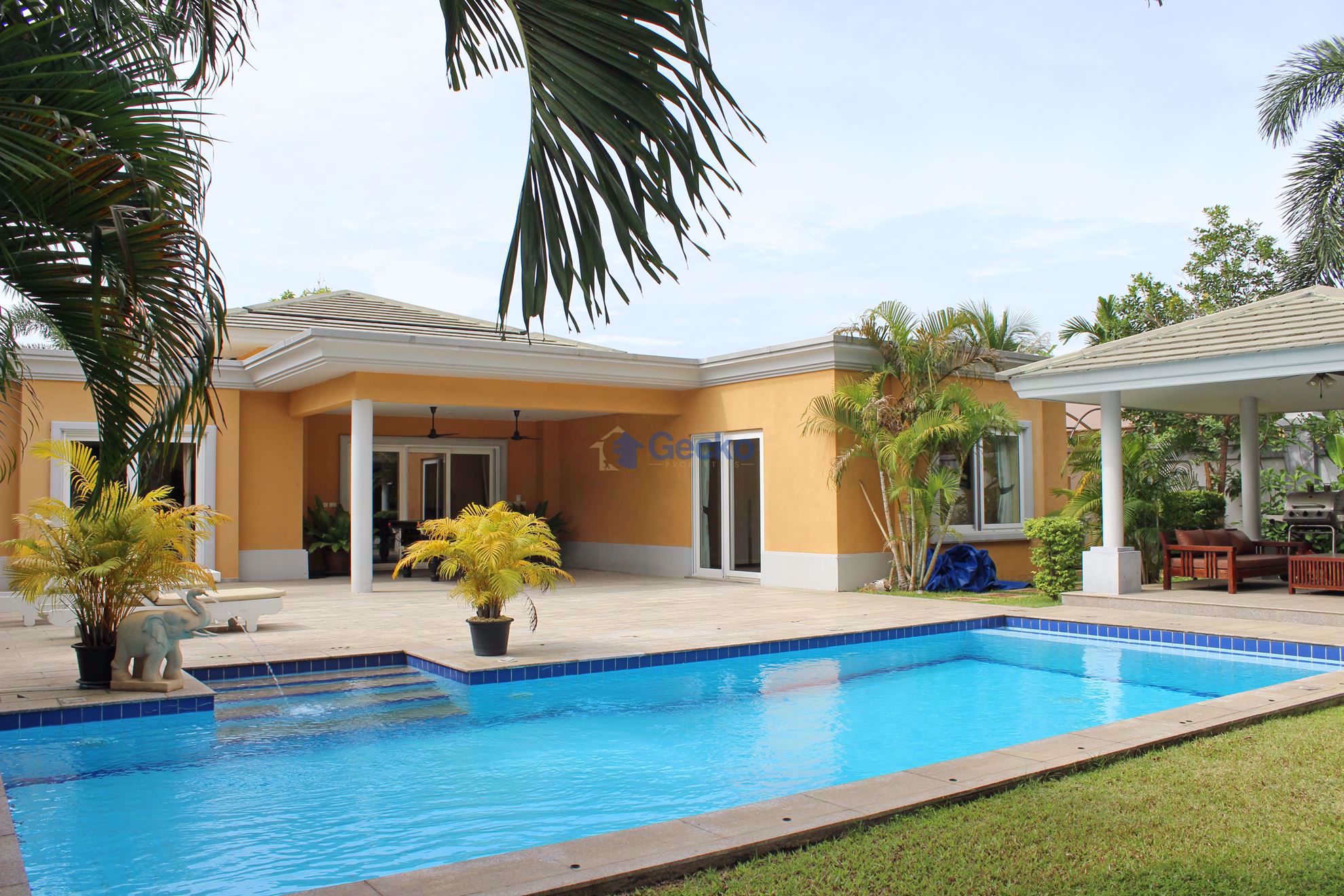 3 Bedrooms House in Siam Royal View  East Pattaya H002655