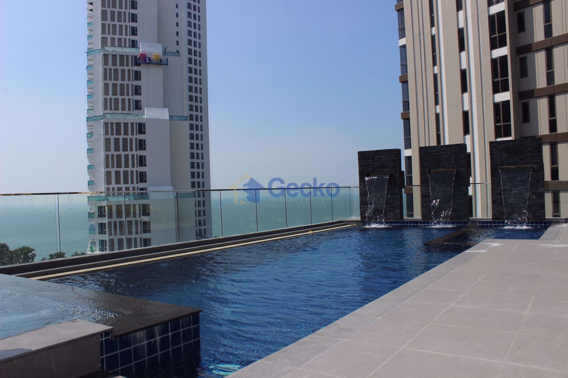1 ห้องนอน คอนโดมิเนี่ยม เข้า Serenity Wongamat วงศ์อมาตย์ C002681