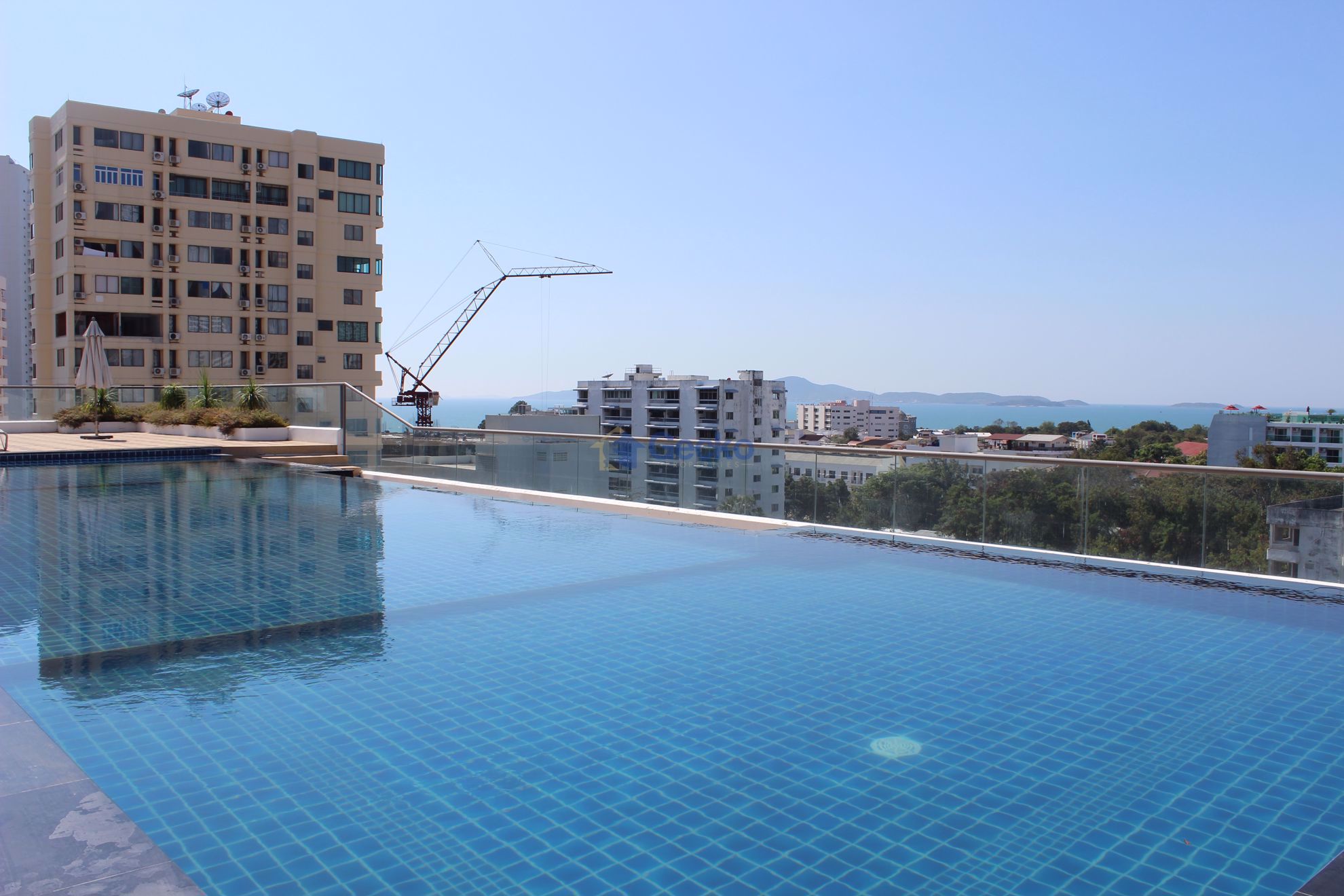 2 ห้องนอน คอนโดมิเนี่ยม เข้า Nova Ocean View พระตำหนัก C002693