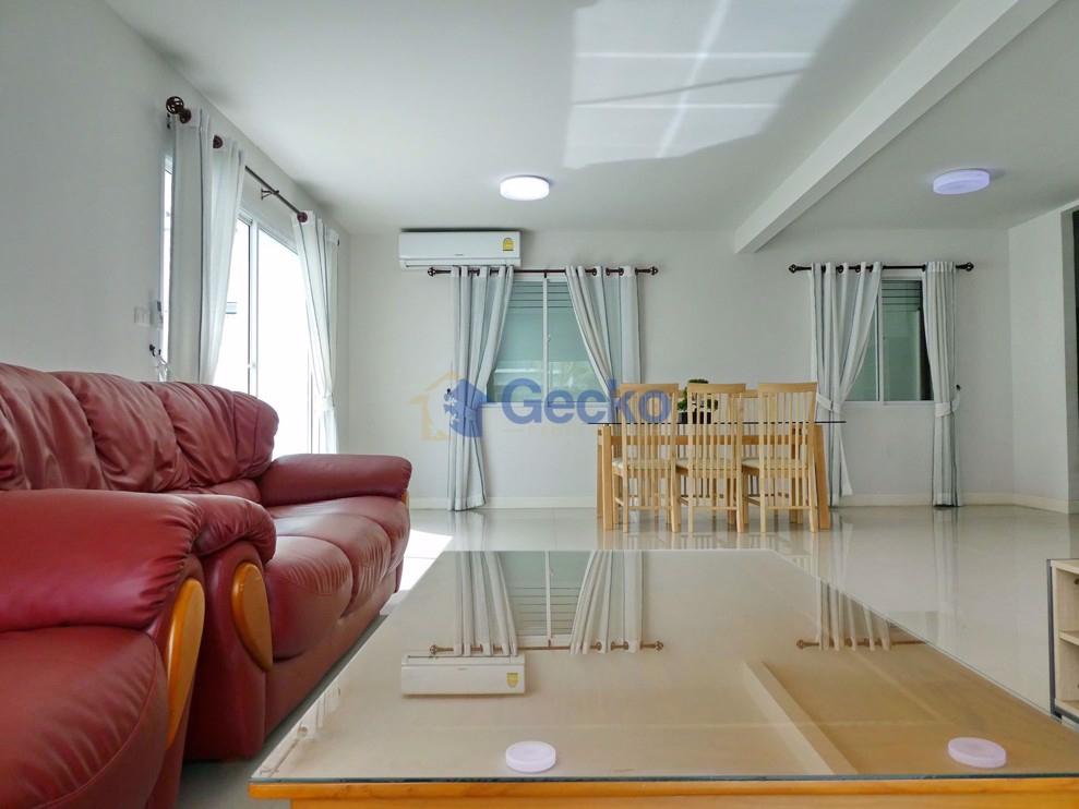 3 Bedrooms House in Baan Pruksa Nara Chaiyapruk2-Jomtien  East Pattaya H008640 (Photo 1)