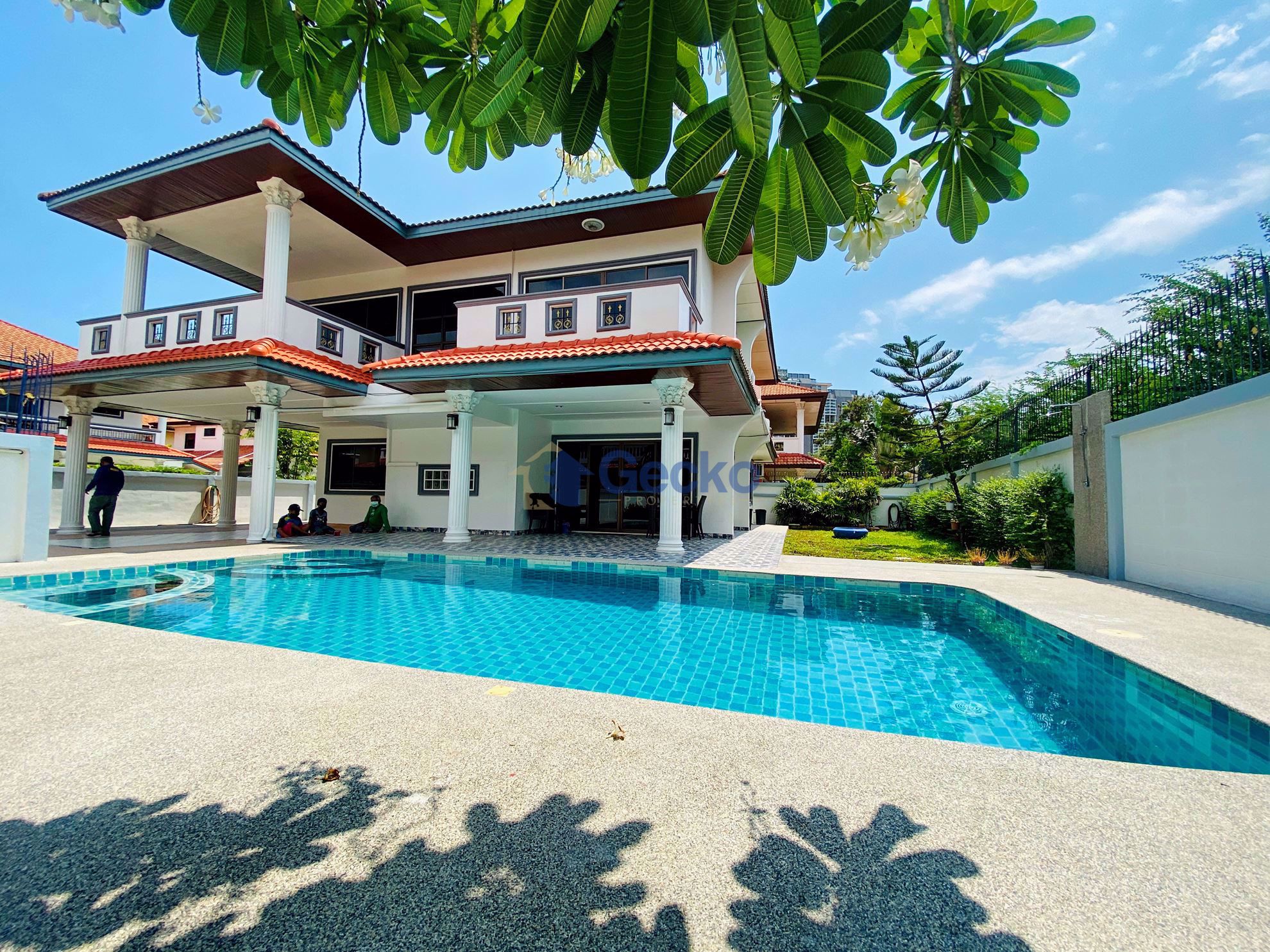 4 Bedrooms House in Eakmongkol 2  Jomtien H008421
