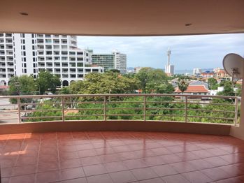 พระตำหนัก คอนโดมิเนี่ยม - C005260
