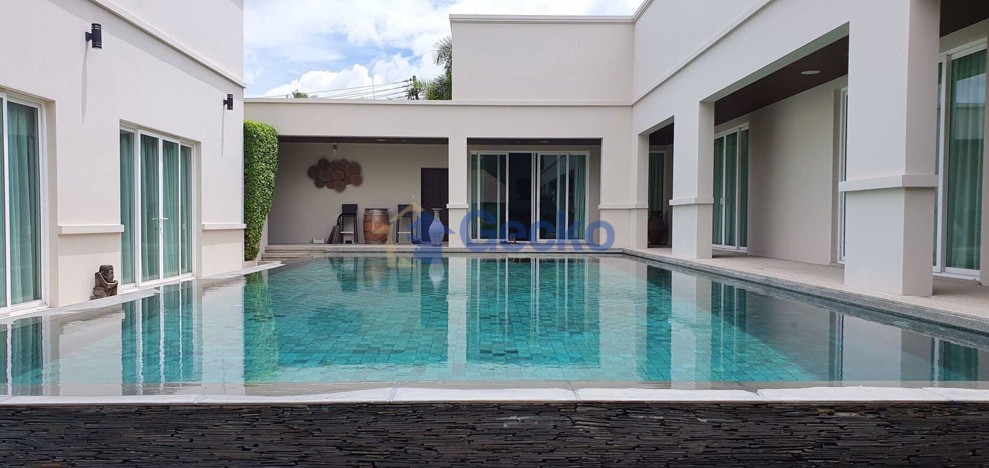 4 Bedrooms House in The Vineyard Phase 1  East Pattaya H008522 (Cover Photo)