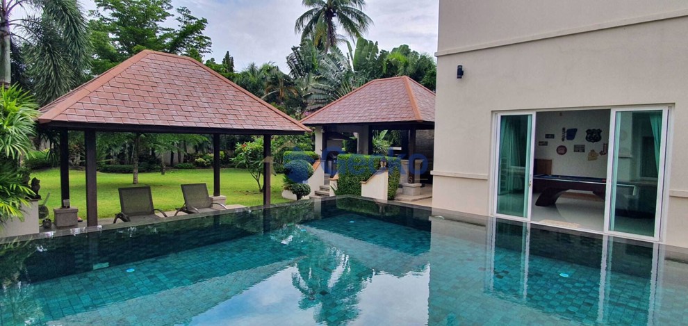 4 Bedrooms House in The Vineyard Phase 1  East Pattaya H008522 (Photo 3)