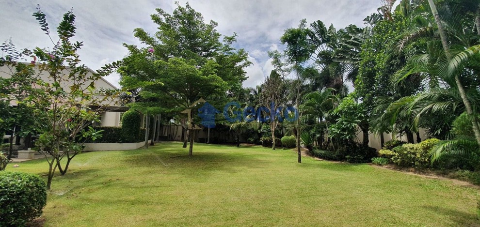 4 Bedrooms House in The Vineyard Phase 1  East Pattaya H008522 (Photo 4)