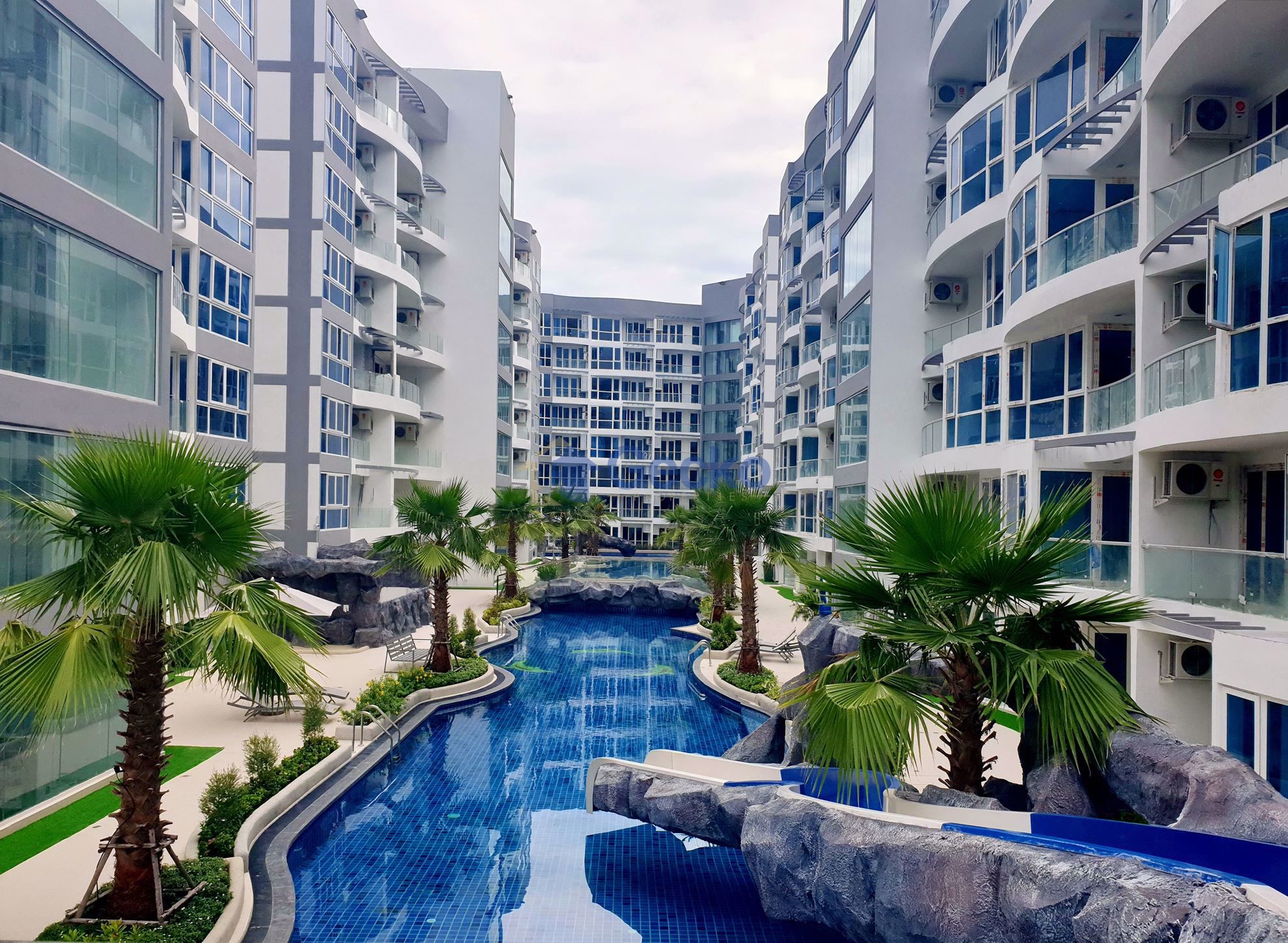 1 Bedroom Condo in Grand Avenue Central Pattaya C008151