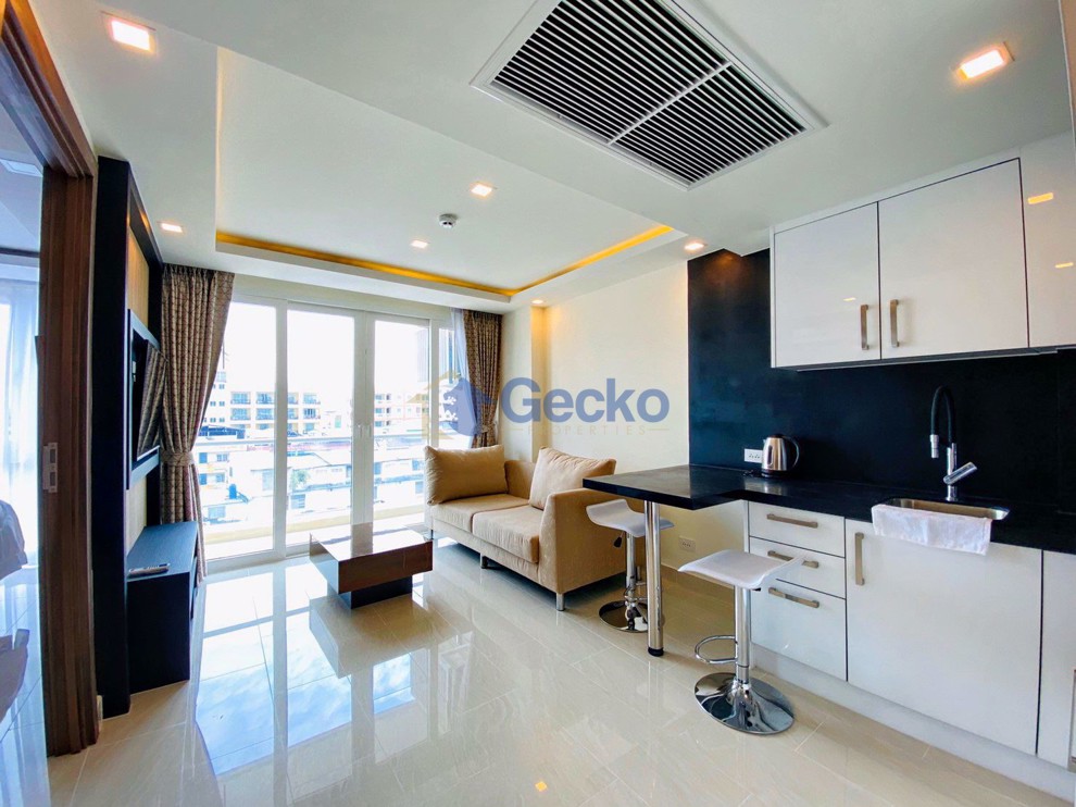 1 Bedroom Condo in Grand Avenue Central Pattaya C008151 (Photo 1)