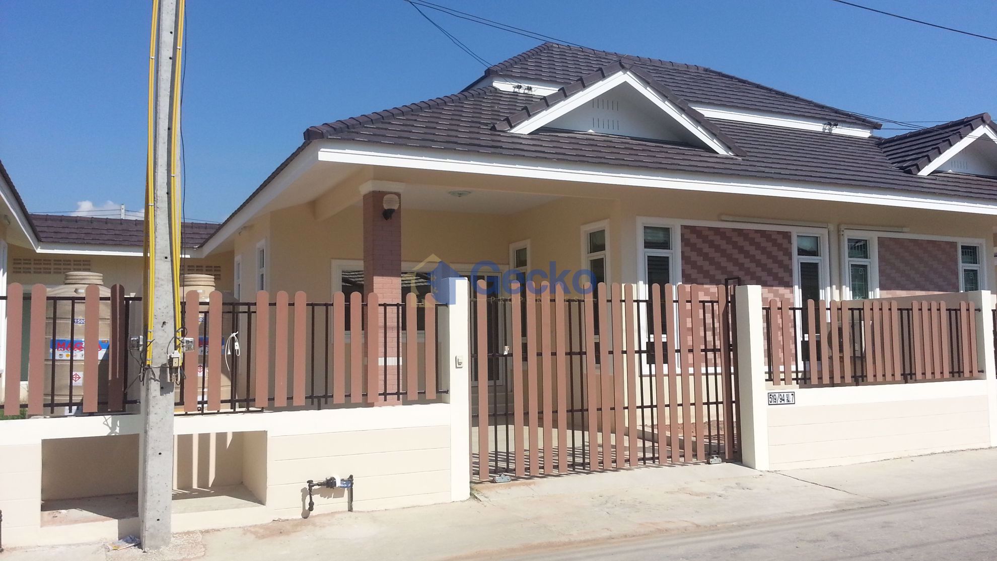 2 ห้องนอน บ้าน เข้า Chokchai Village 10  พัทยาตะวันออก H002518