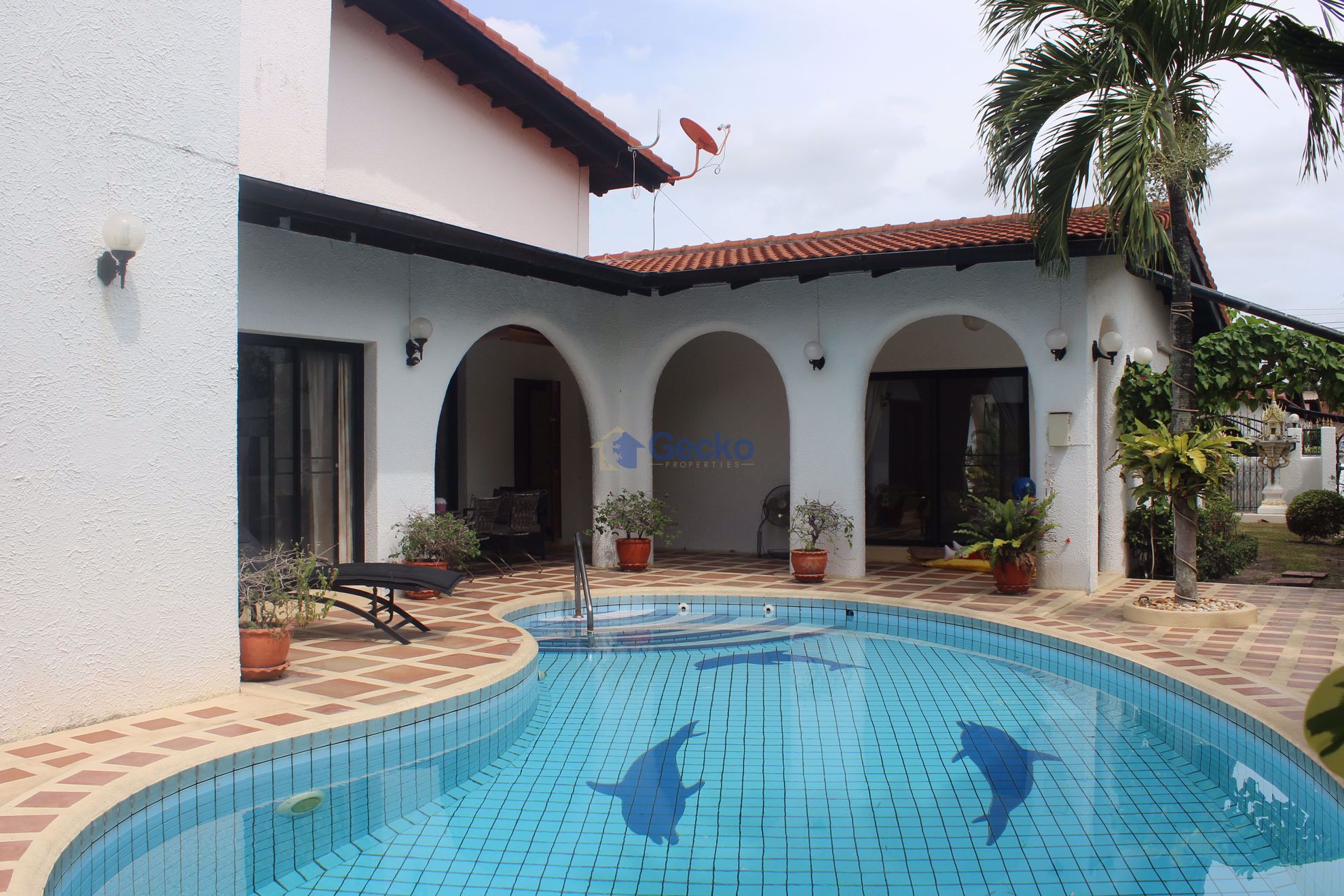 4 ห้องนอน บ้าน เข้า Natheekarn Park View  พัทยาตะวันออก H002569