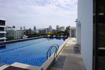 พระตำหนัก คอนโดมิเนี่ยม - C004601