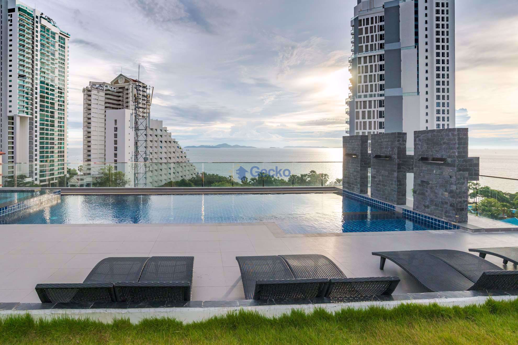 Studio Condo in Serenity Wongamat Wongamat C004681