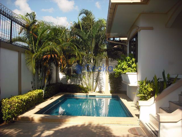 Adare Gardens 1