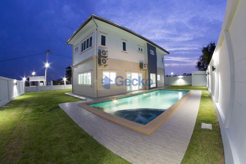 Lakeside Court 5