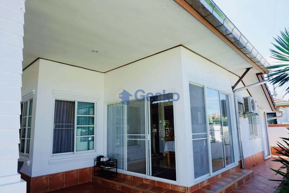 3 Bedrooms House in Baan Sirisa 14  East Pattaya H008956 (Photo 2)