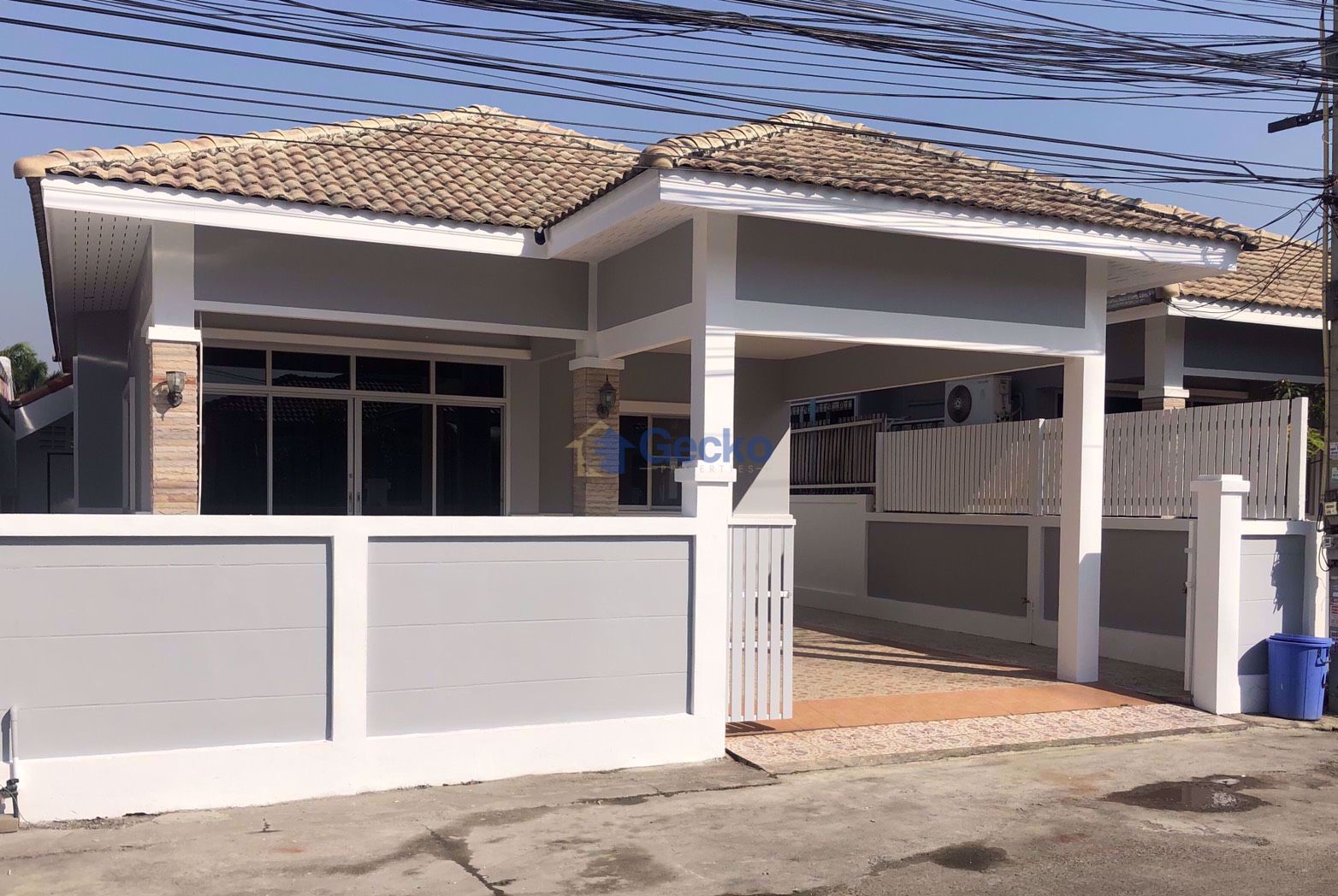 2 Bedrooms House in Baan Pannathon 3   East Pattaya H009007