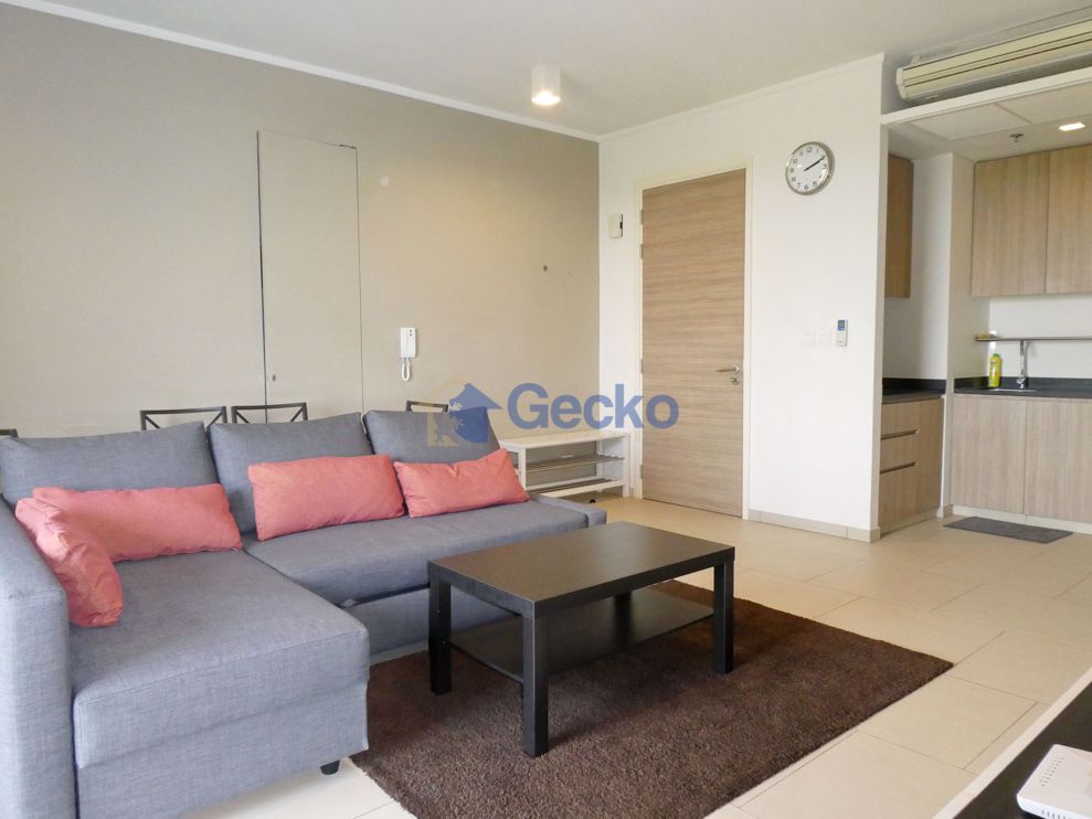 Picture of 2 Bedrooms Condo in The Zire Wongamat C009038