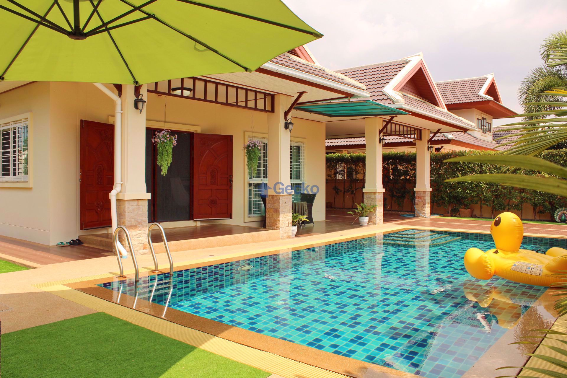 3 Bedrooms bed in House in Rose Land & House in East Pattaya H009073