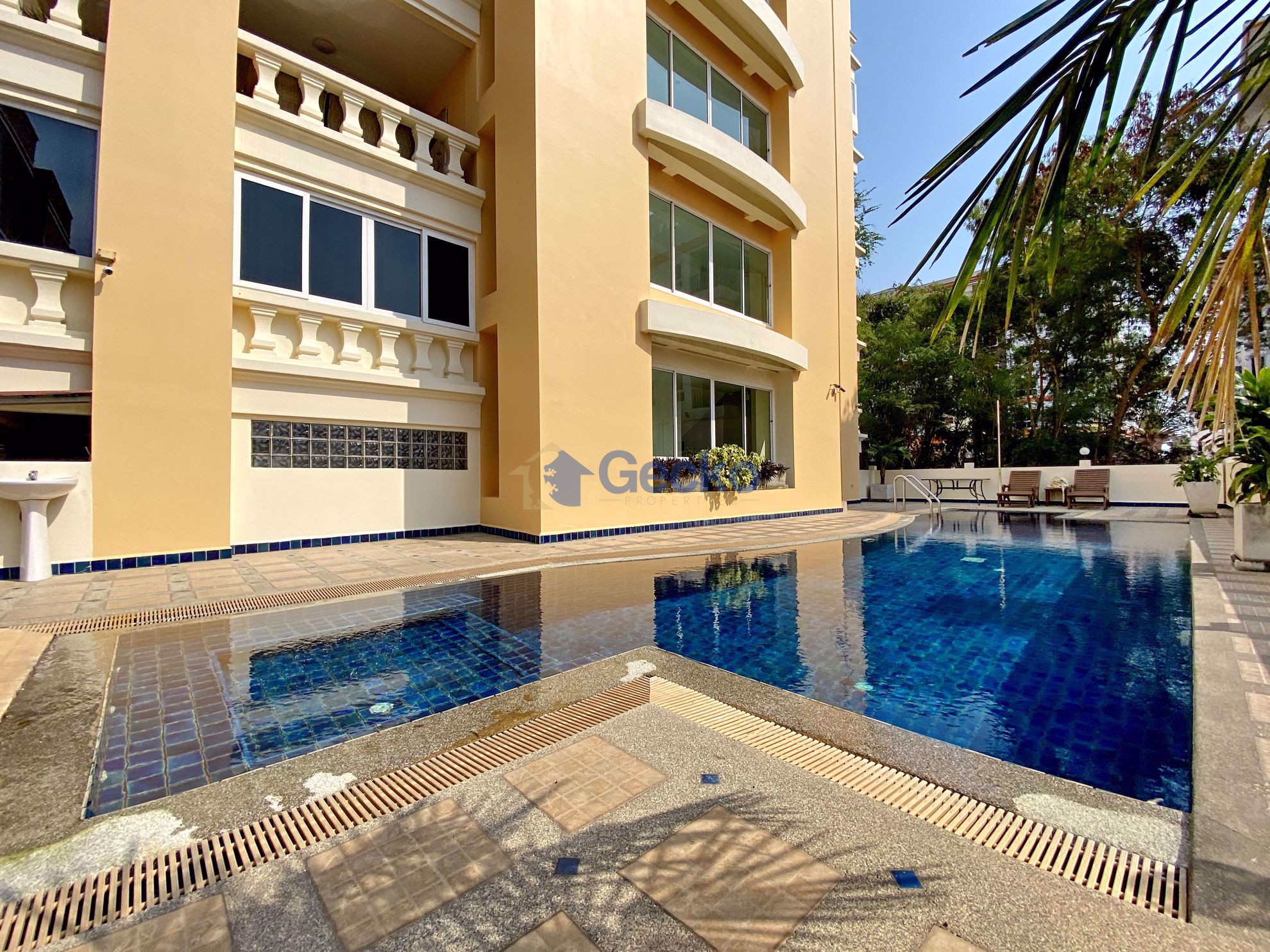 The Bay View Condominium 1