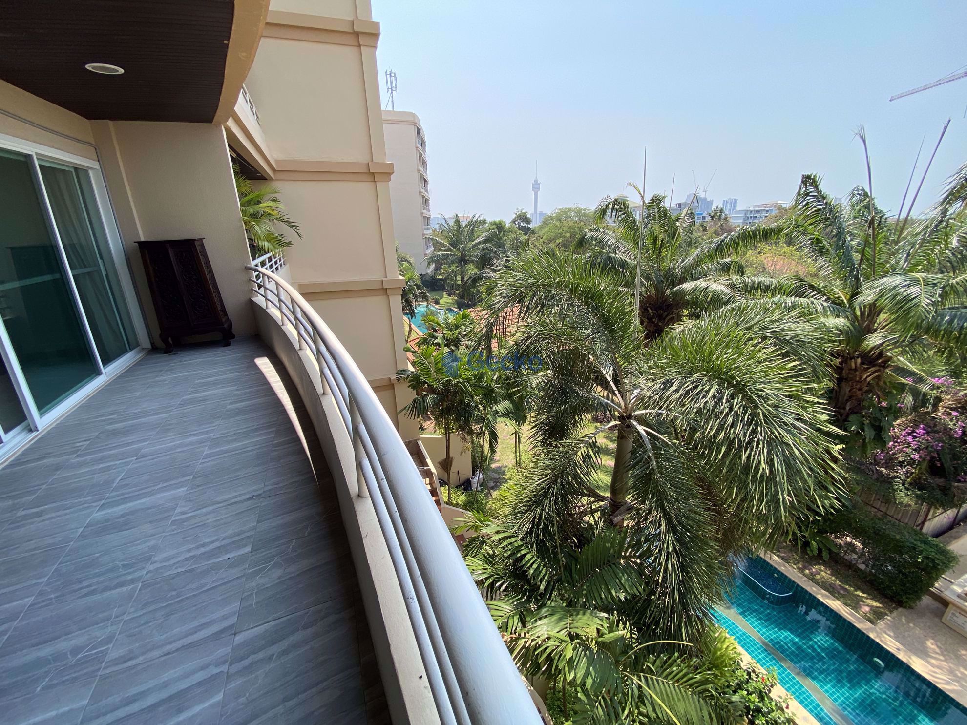 1  Bedroom bed in Condo in Executive Residence 2 in Pratumnak C009085