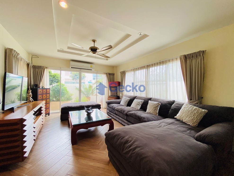3 ห้องนอน บ้าน in The Meadows  พัทยาตะวันออก H009094 (Photo 3)
