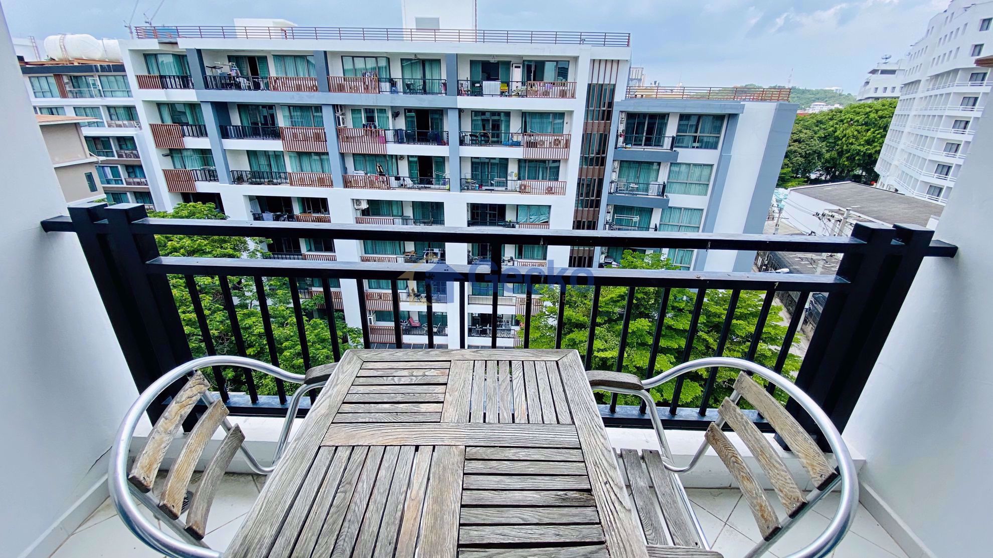 สตูดิโอ คอนโดมิเนี่ยม in Avenue Residence พัทยากลาง C009211