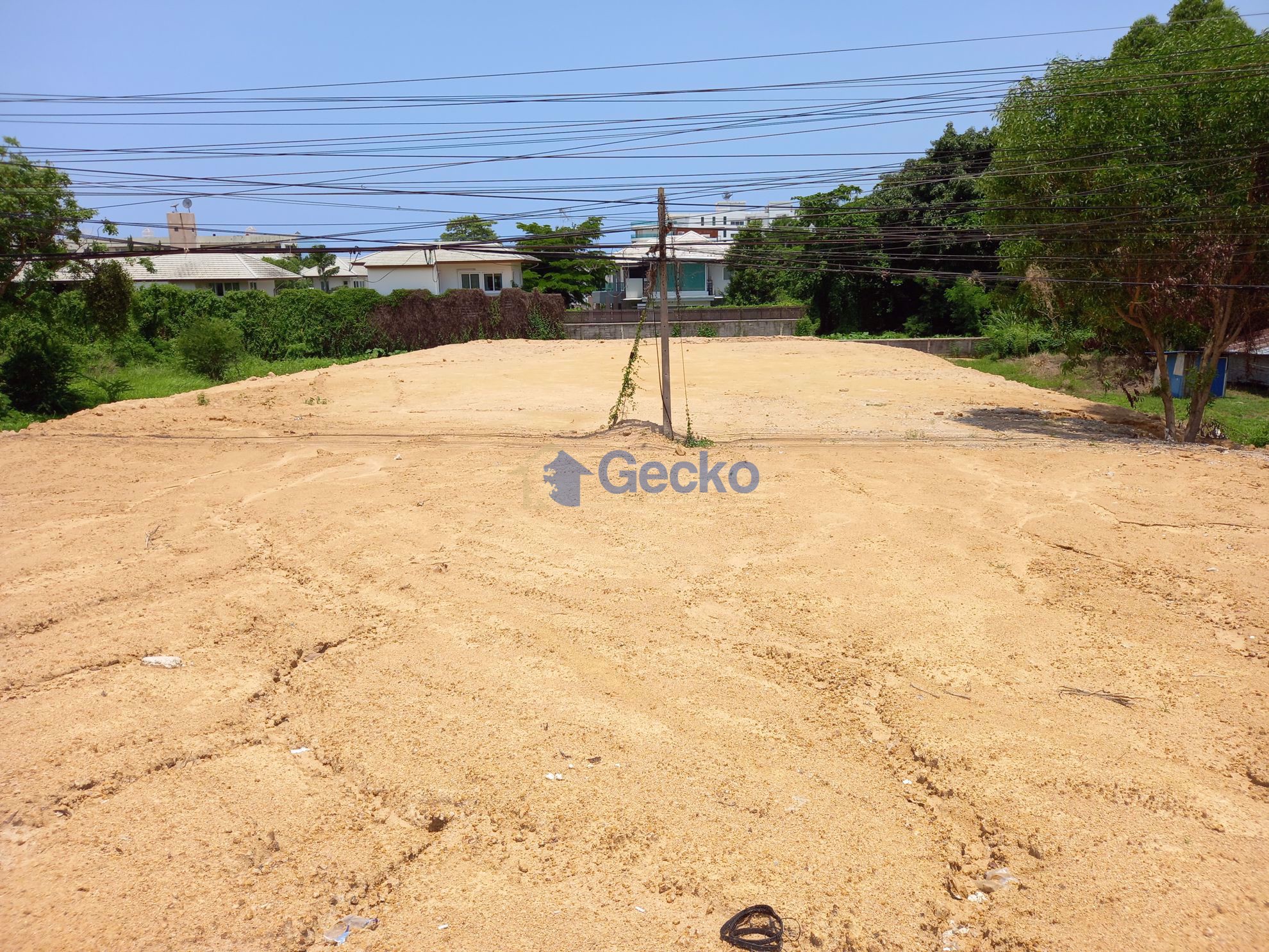 Land available in Bang Lamung L009217