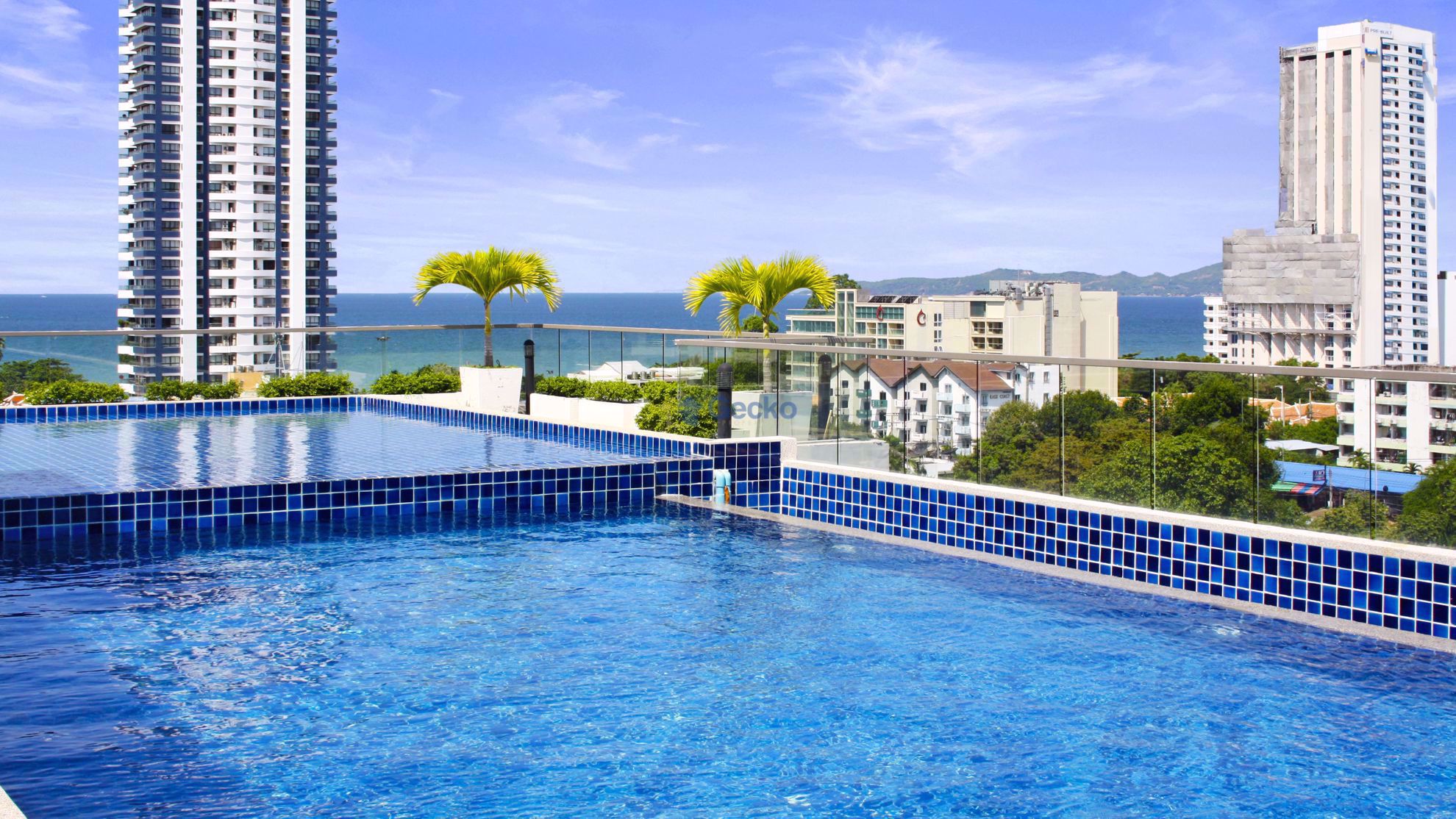 Studio bed in Condo in Laguna Bay 2 in Pratumnak C009221