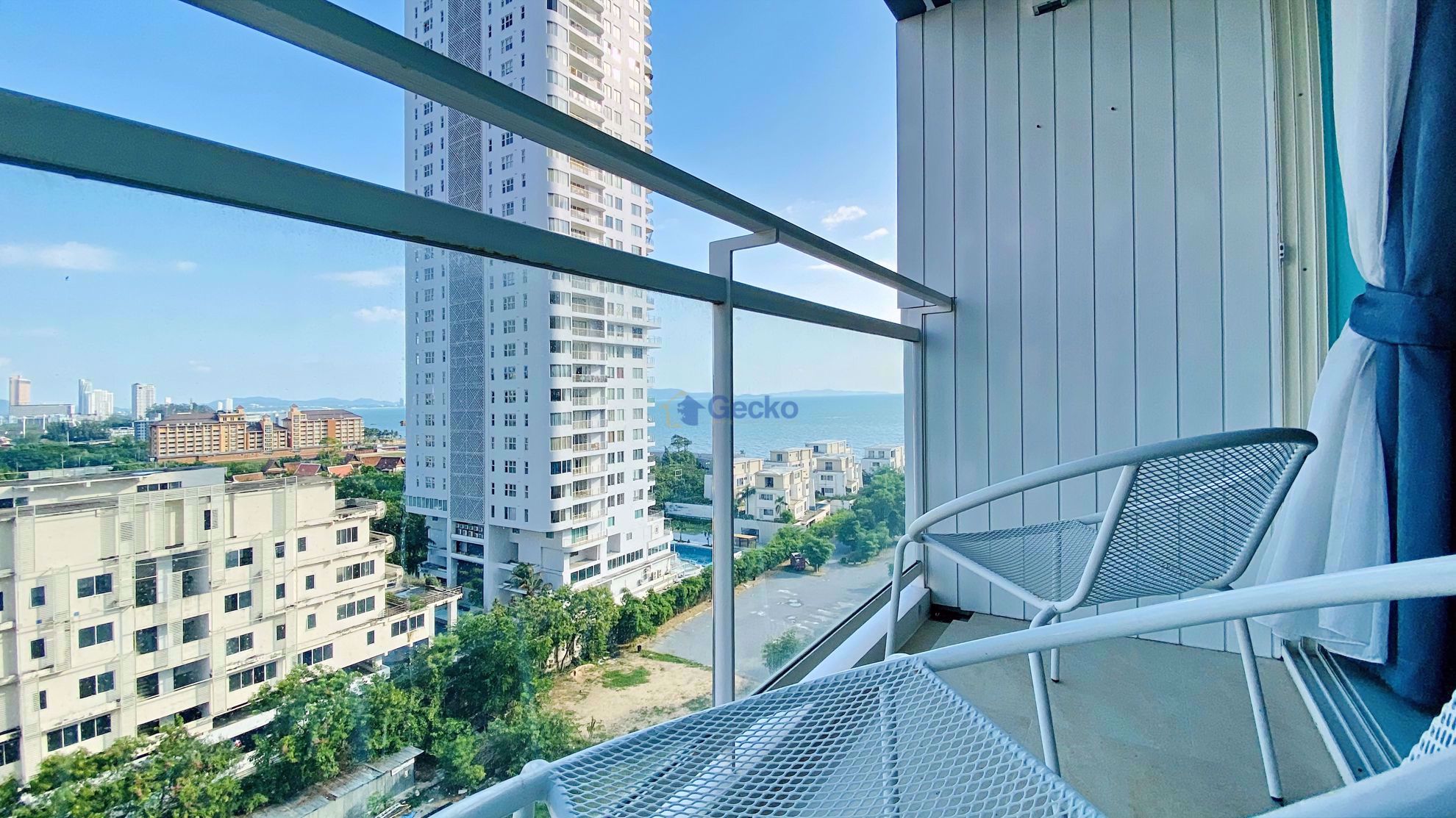 1  Bedroom bed in Condo in Veranda Residence Pattaya in Na Jomtien C009230