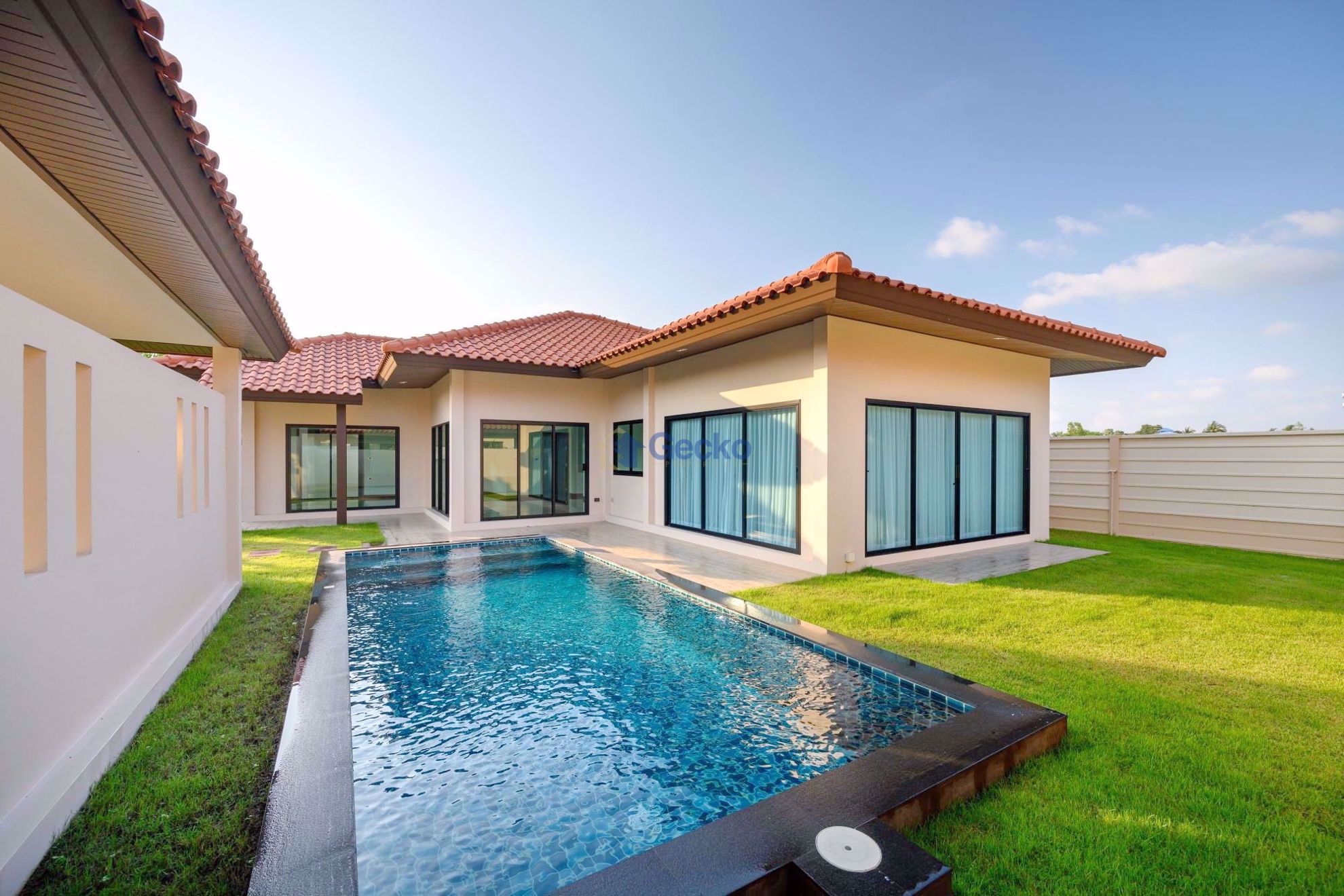 3 Bedrooms House เข้า Baan Balina 3  Huay Yai H009241