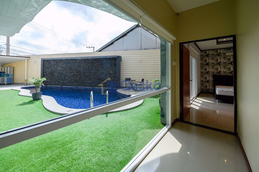 รูปภาพ 5 Bedrooms House เข้า Suksabai Villa  South Pattaya H009320