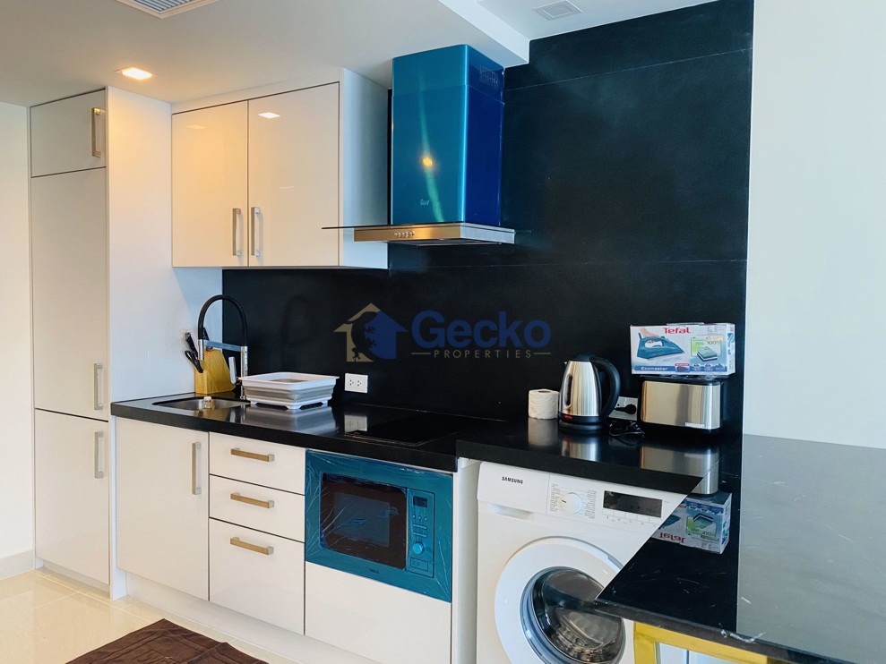 1 Bedroom Condo in Grand Avenue Central Pattaya C009326 (Photo 2)