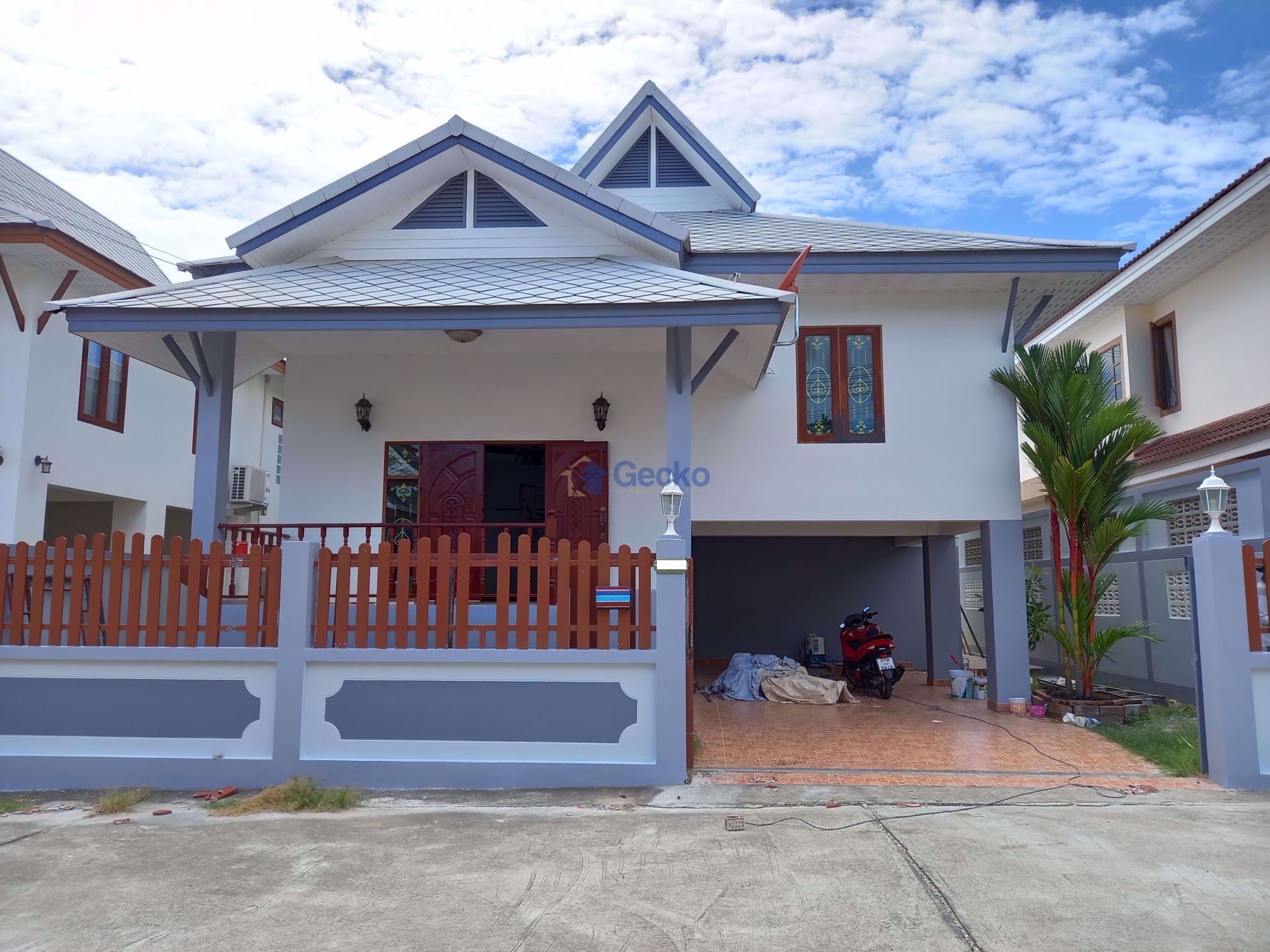 3 Bedrooms House  East Pattaya H009352