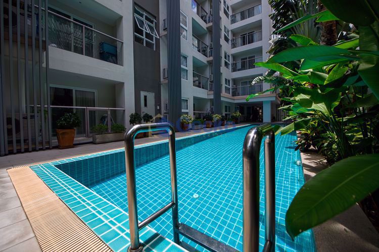 Condo in The Place  Pratumnak C009365