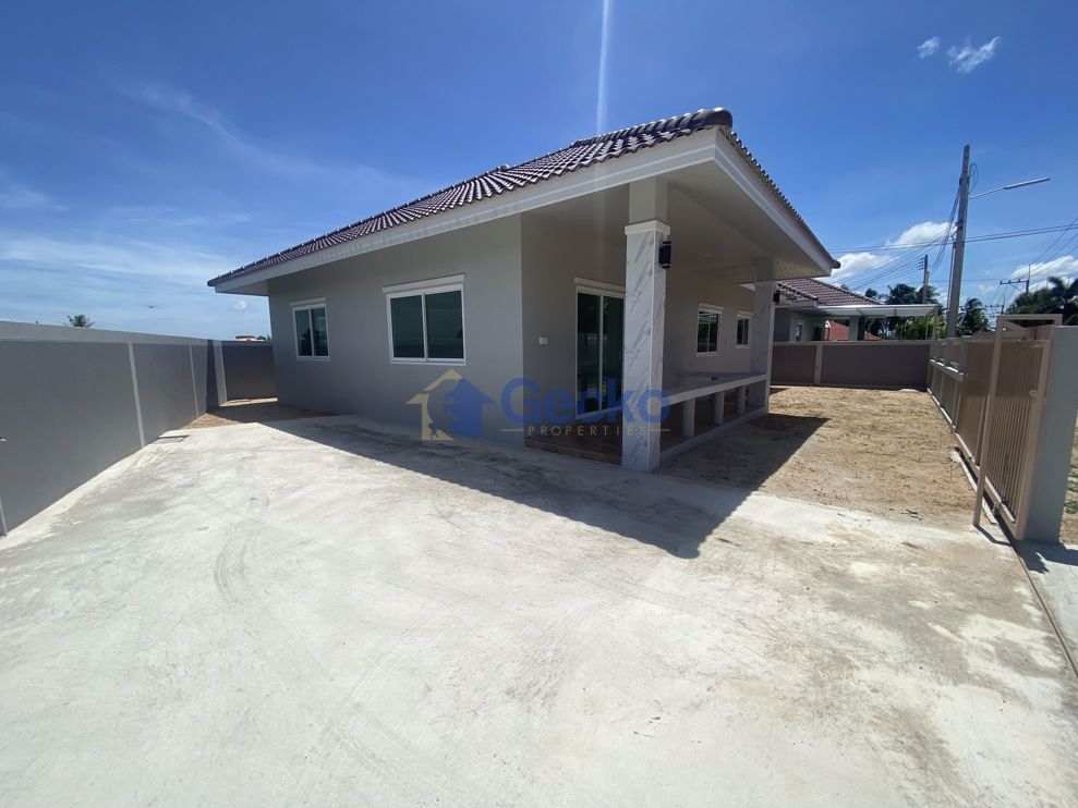 Picture of 3 Bedrooms House in Manee Ville  East Pattaya H009372