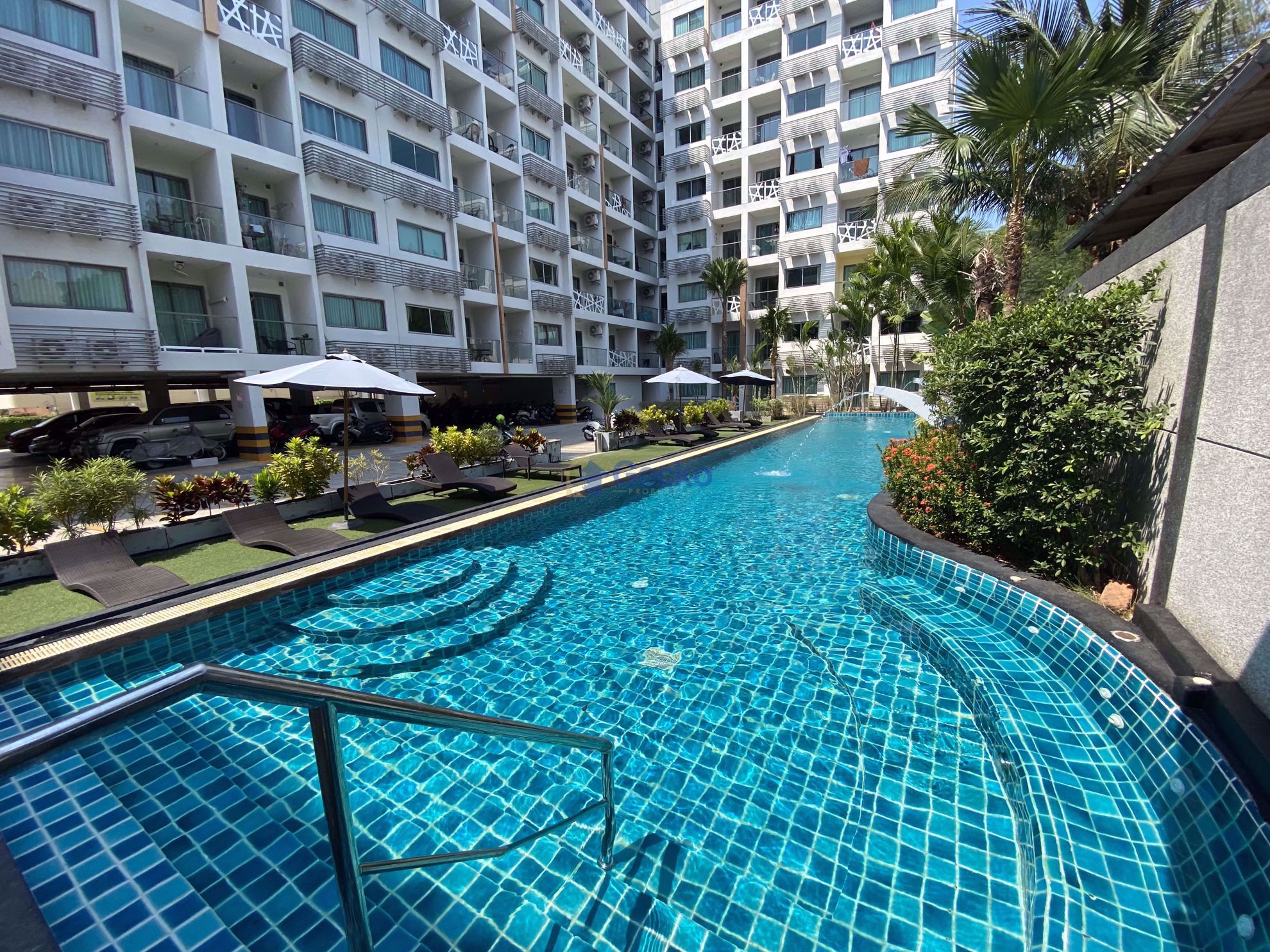 สตูดิโอ คอนโดมิเนี่ยม in Water Park พระตำหนัก C009378