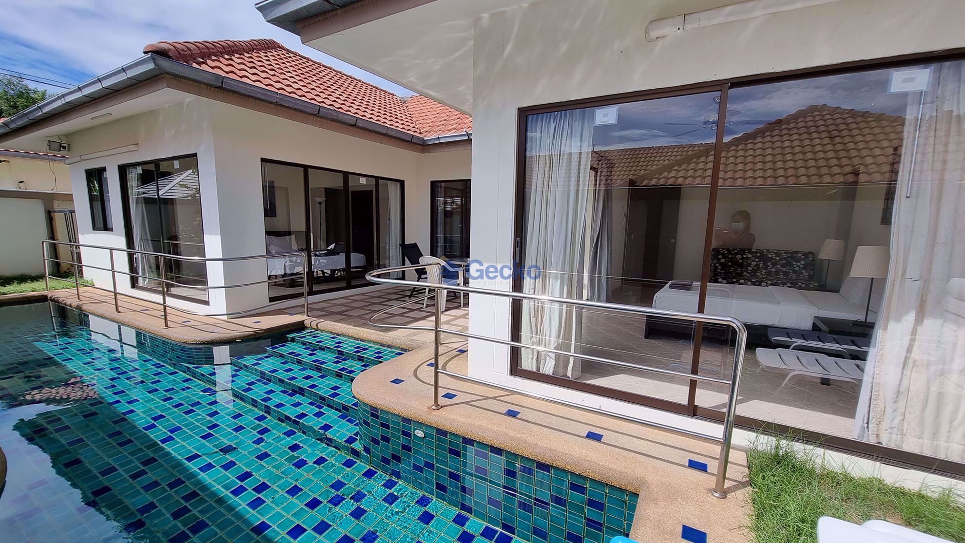 2 Bedrooms House in Avoca Gardens 1  Pratumnak H009426