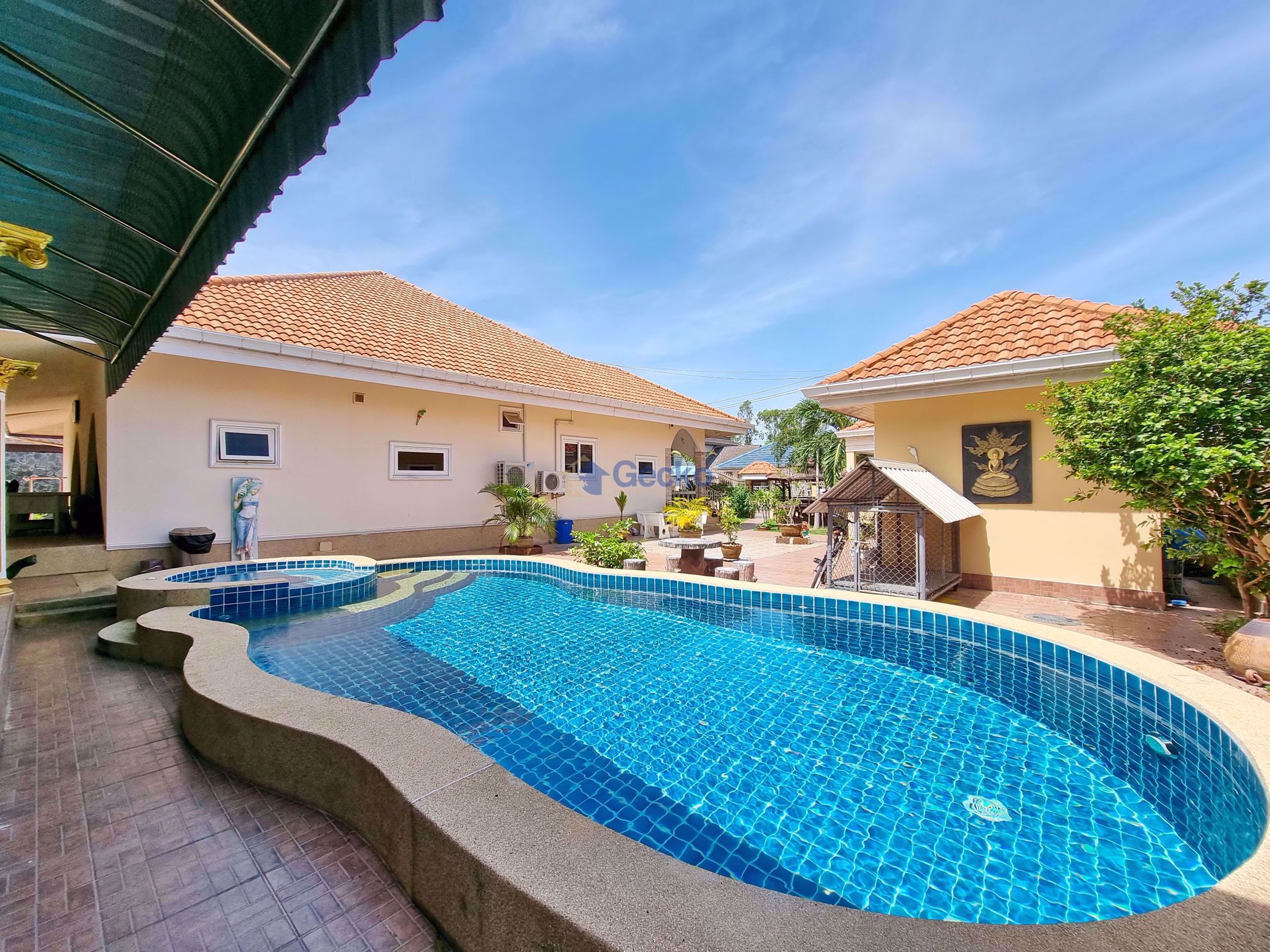 5 Bedrooms House  East Pattaya H009453