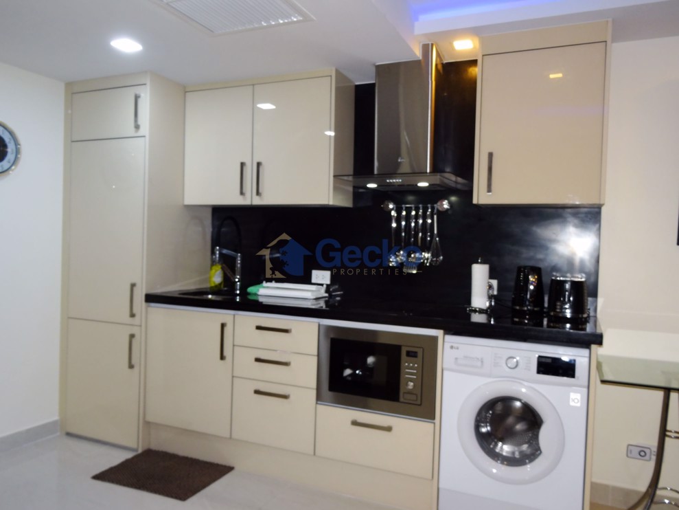 1 Bedroom Condo in Grand Avenue Residence Central Pattaya C009455 (Photo 3)