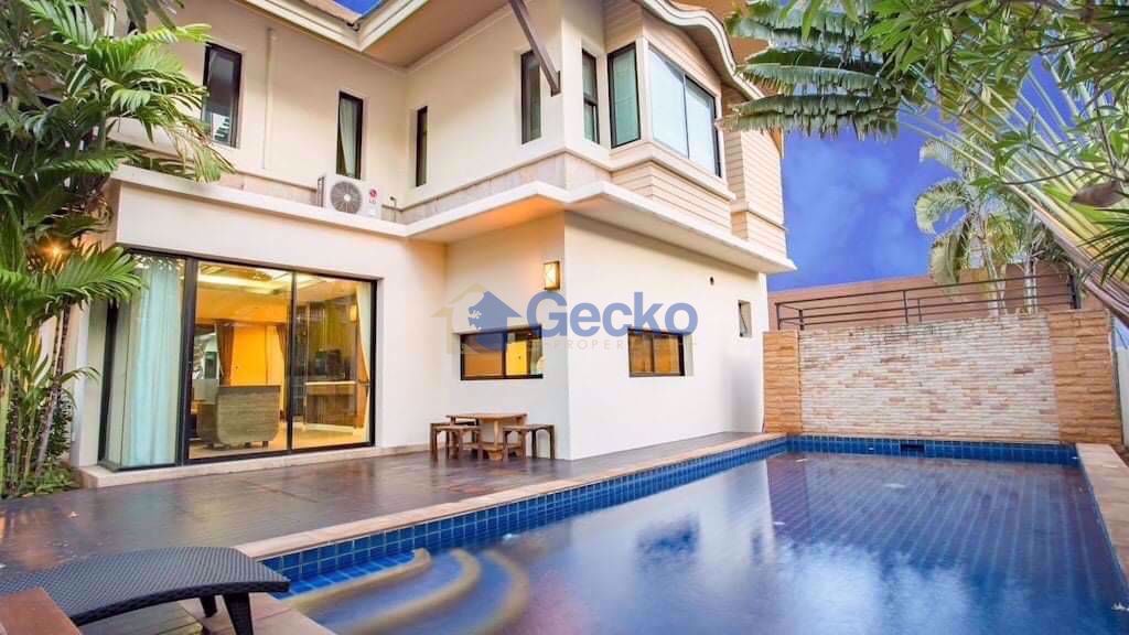 4 ห้องนอน บ้าน in Baan Natcha  พัทยากลาง H009461