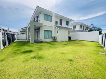 3 Bedrooms House in Life In the Garden  Bang Lamung H009480