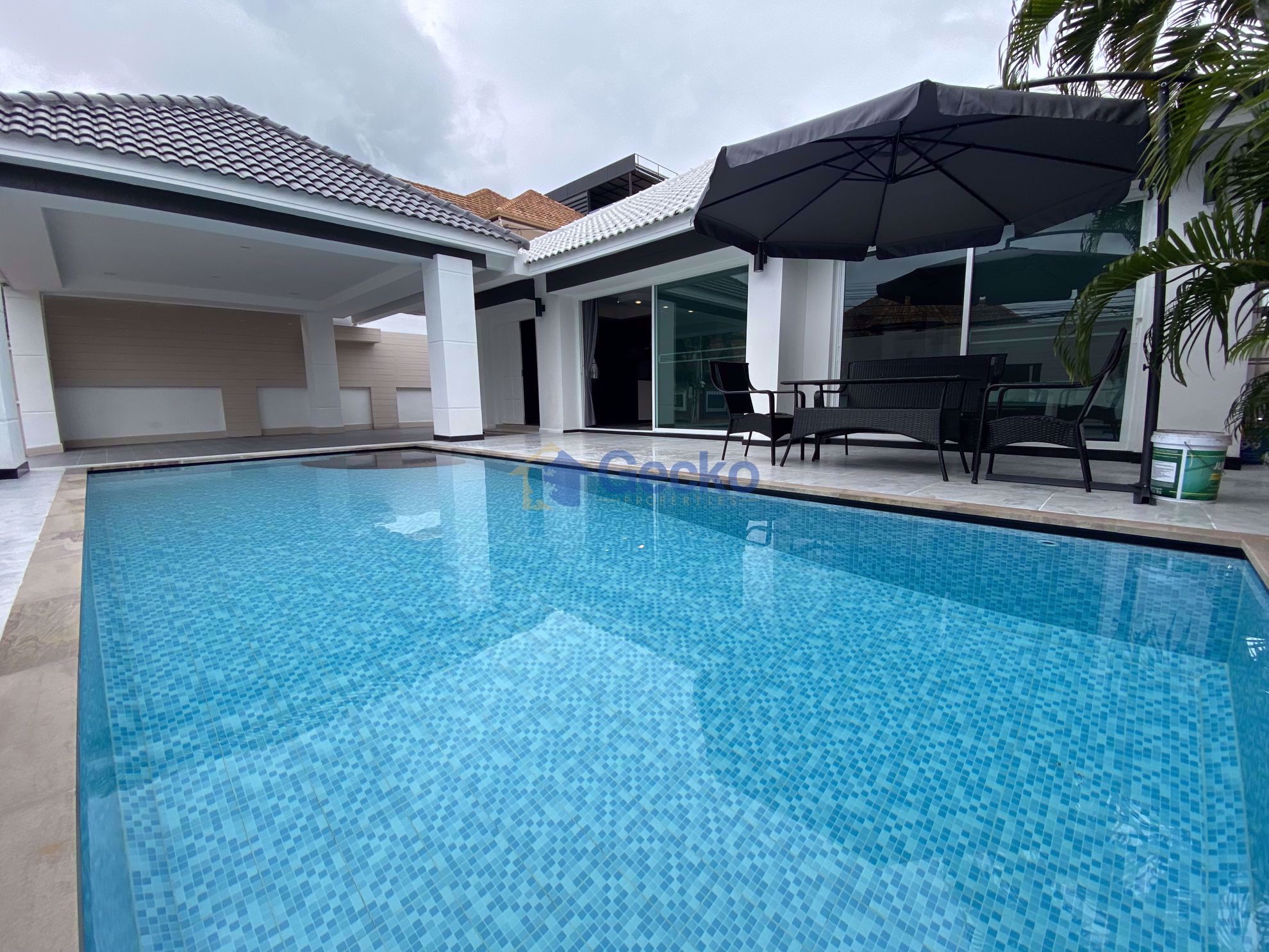 4 ห้องนอน บ้าน in Pattaya Lagoon  พัทยาใต้ H009552
