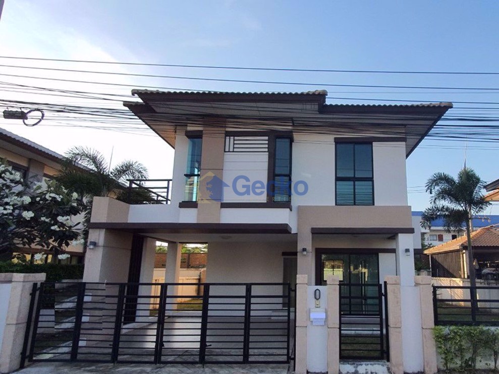 3 Bedrooms House in Far Greenery Village  Na Kluea H009592 (Cover Photo)