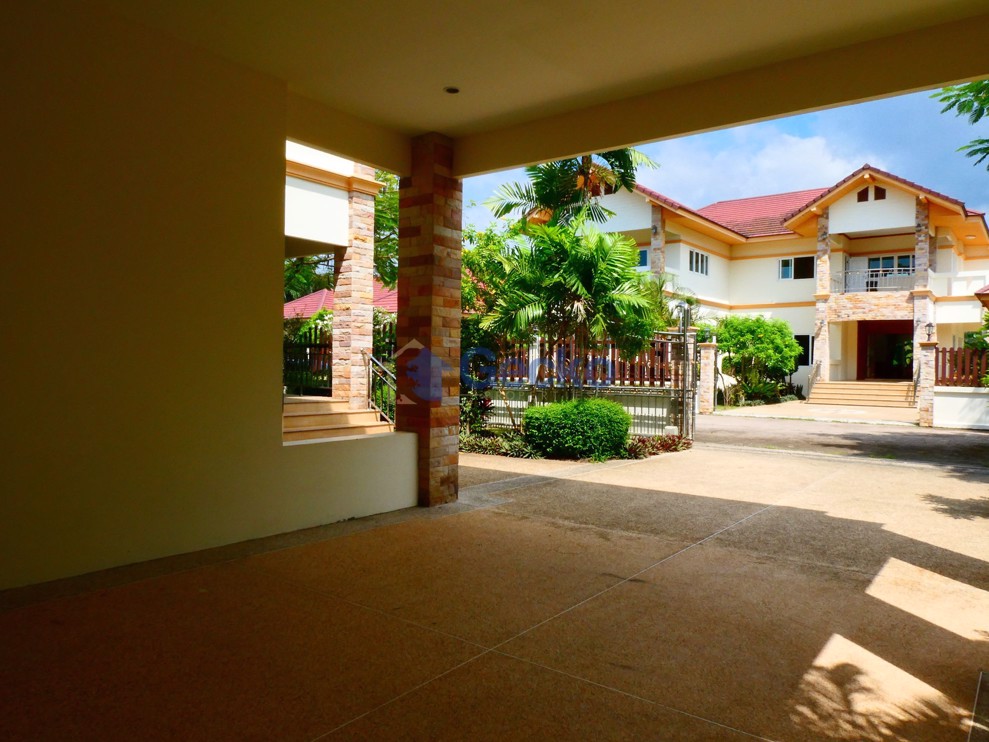6 Bedrooms House  Huay Yai H009603 (Photo 2)