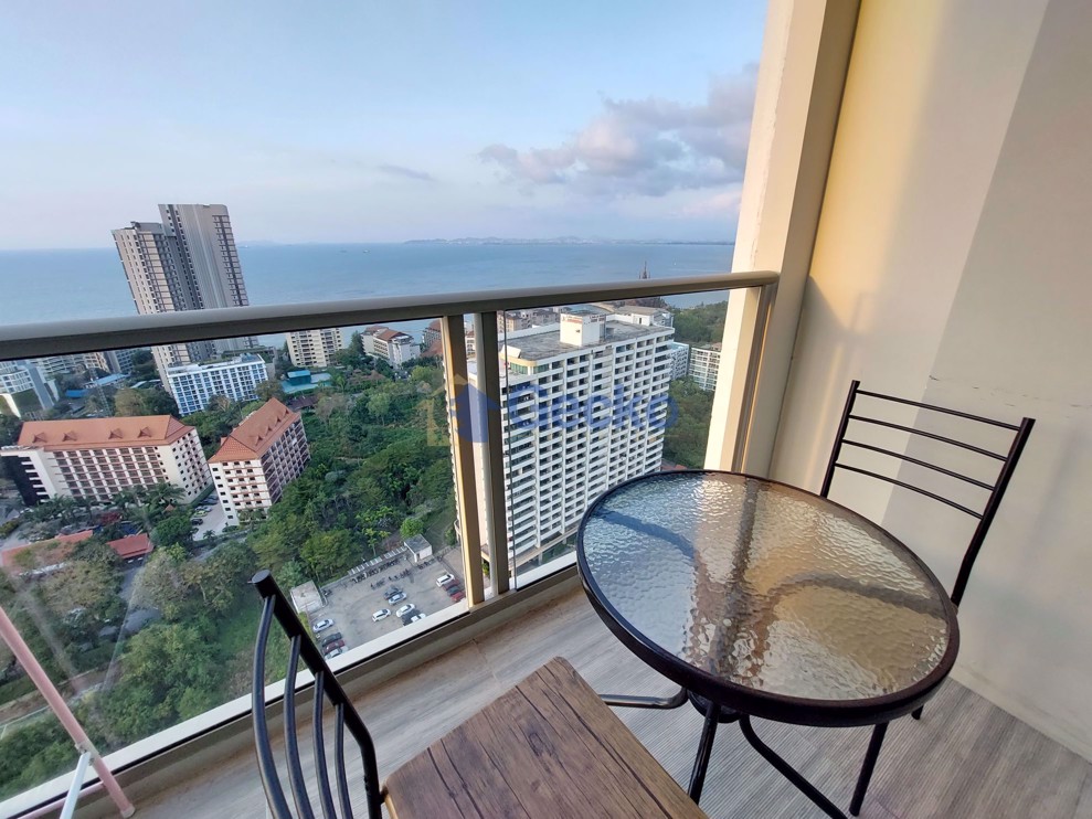 1 Bedroom Condo in The Riviera Wong Amat Beach Wongamat C009798 (Cover Photo)