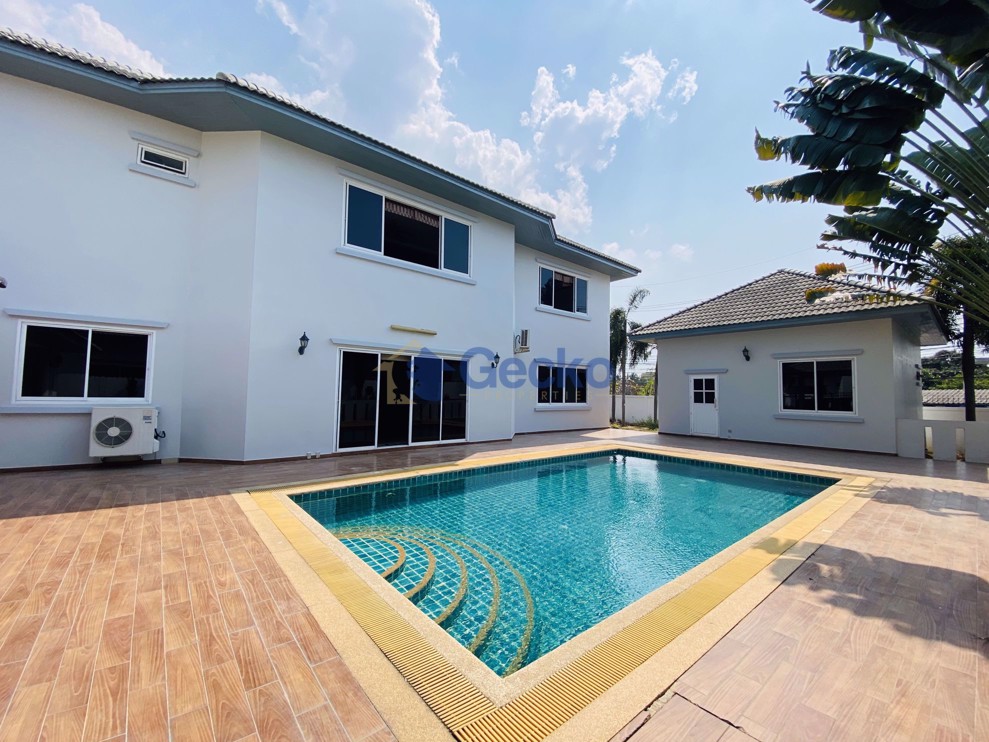 5 Bedrooms House in The Avenues  East Pattaya H009811 (Cover Photo)